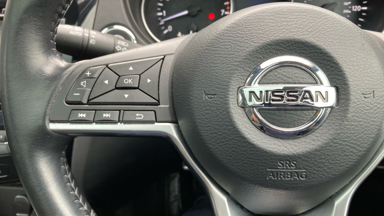 Nissan Qashqai 1.6 DiG-T Tekna 5dr Petrol Hatchback